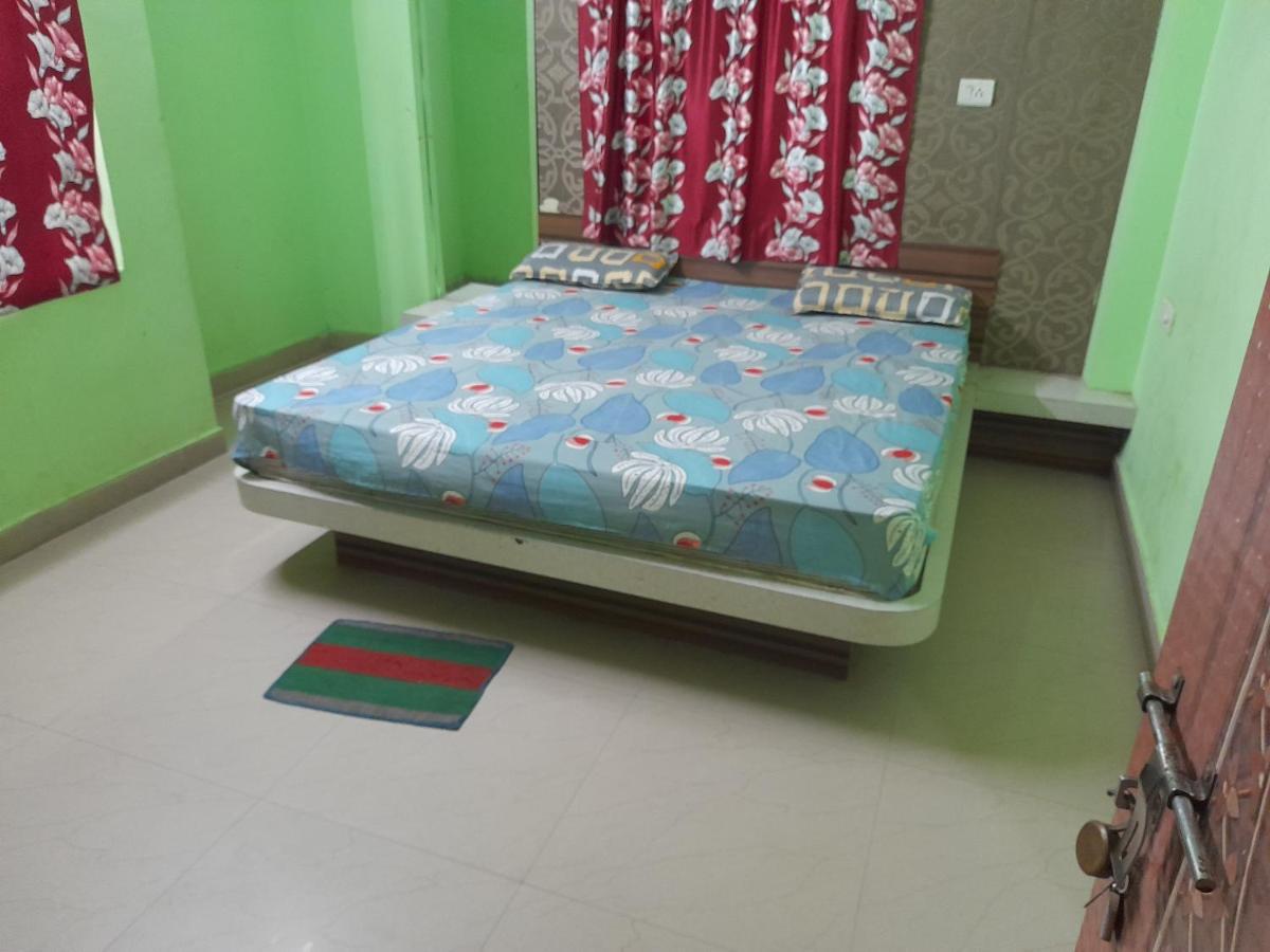 Hotel Tirupati Пури Экстерьер фото